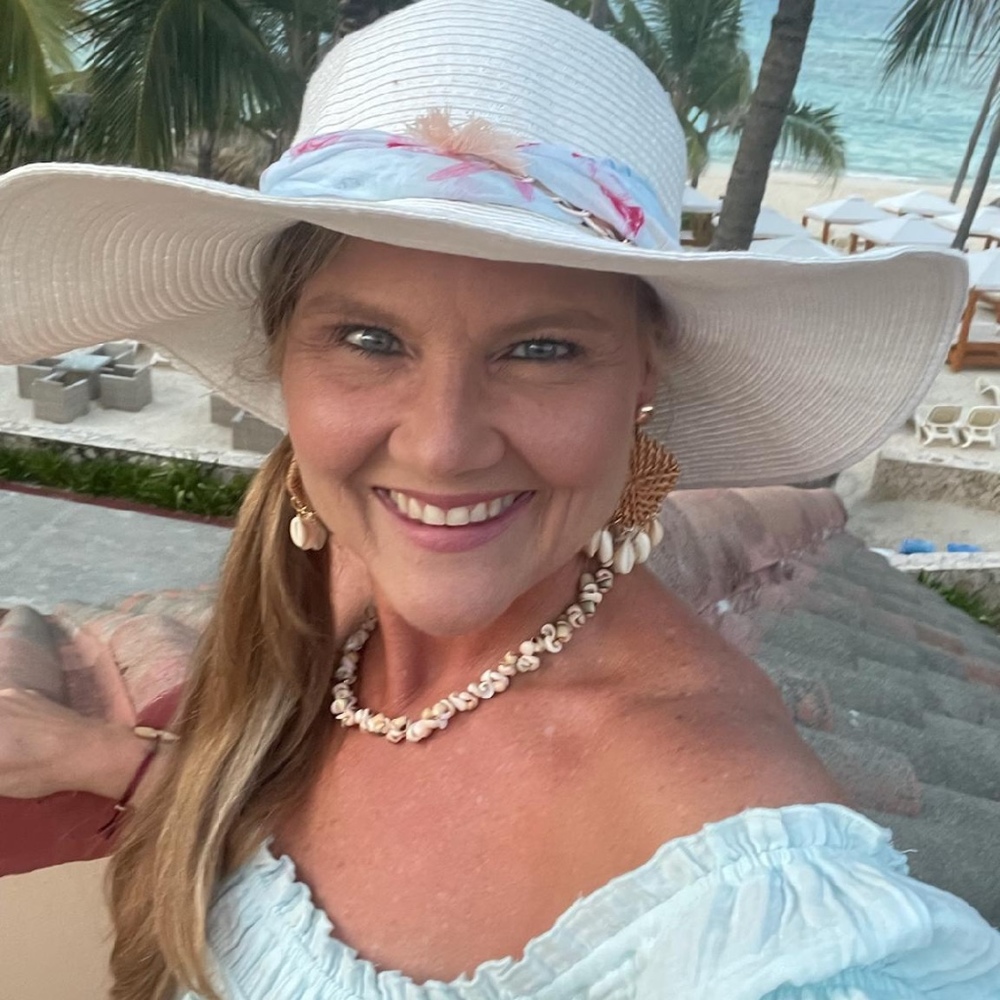 Meet your Posher, Mindy